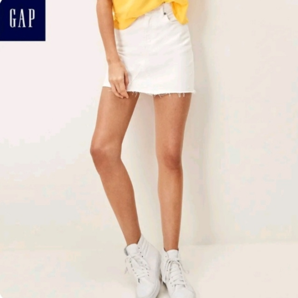 Gap White Denim Raw Edge Mini Skirt 0 NEW NWT